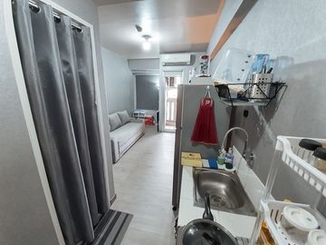 Disewakan Apartemen Greenbay Pluit, Studio Semifurnish, Pool View