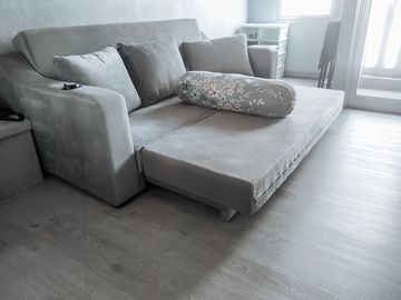Disewakan Apartemen Greenbay Pluit, Studio Semifurnish, Pool View