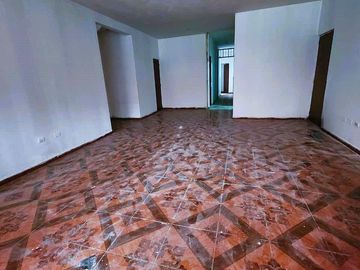 SE VENDE CASA EN SAN JUAN DE LURIGANCHO