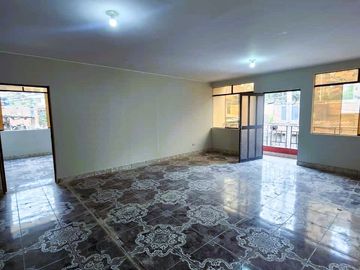 SE VENDE CASA EN SAN JUAN DE LURIGANCHO
