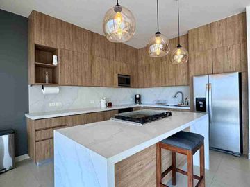 Condominio en Renta Cuatro Vientos