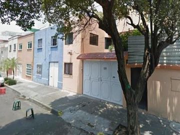 Oportunidad venta de Casa en Piña 159, Col. Nueva Santa María, Alcaldía Azcapotzalco, recuperación bancaria.