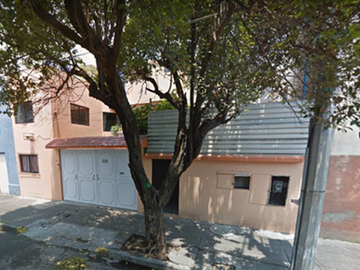 Oportunidad venta de Casa en Piña 159, Col. Nueva Santa María, Alcaldía Azcapotzalco, recuperación bancaria.