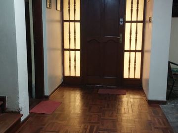 Venta de Casa en Mangomarca, San Juan de Lurigancho – 300 m², Jardín, Cochera y Azotea | Excelente Ubicación