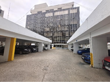 Estacionamiento en edificio Plaza Sotomayor