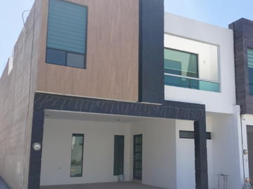 CASA EN VENTA EN VIÑEDOS TORREON COAHUILA