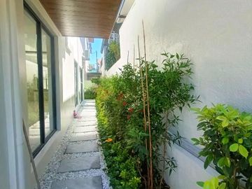 5 Bedrooms 3 Storey Residential House & lot for sale BF Homes Paranaque City-MAA