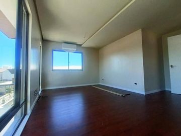 For sale 3 Storey Residential 5 Bedrooms House in BF Homes Paranaque City-MAA