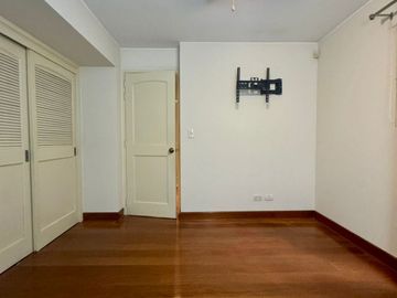 Vendo amplio departamento a una cuadra del Pentagonito - San Borja