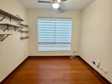 Vendo amplio departamento a una cuadra del Pentagonito - San Borja