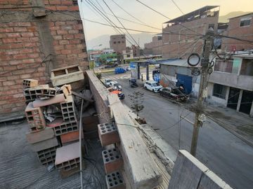 SE VENDE CASA EN SAN JUAN DE LURIGANCHO