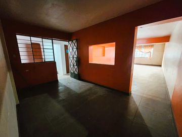 SE VENDE CASA EN SAN JUAN DE LURIGANCHO