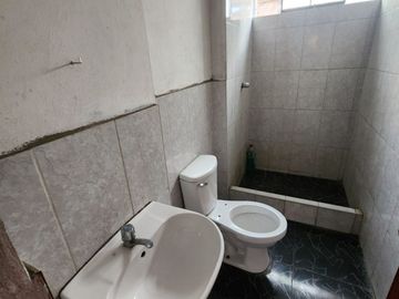 SE VENDE CASA EN SAN JUAN DE LURIGANCHO