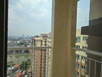 CONDO IN PASIG ROCHESTER 1 BEDROOM RENT TO OWN PET FRIENDLY NEAR MARKET2 SM AURA