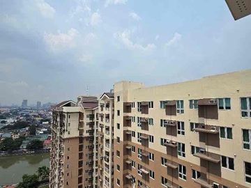 CONDO IN PASIG ROCHESTER 1 BEDROOM RENT TO OWN PET FRIENDLY NEAR MARKET2 SM AURA