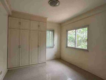 385sqm - House & Lot in Baypoint Subdivision, Brgy. Magdalo (Putol), Kawit, Cavite