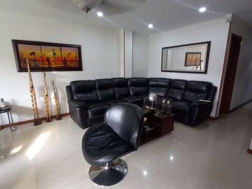 VENTA ESPECTACULAR CASA DE 3 NIVELES EN CONDOMINIO B. SAN JOAQUIN SUR DE CALI