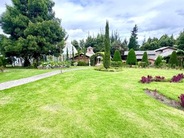 🏡 Oportunidad Única de Inversión Quinta Funcional para Eventos y Hospedaje en Tabacundo 🌿