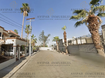 VENTA DE CASA EN COL. VILLAS DEL ROSARIO, MEXICALI B.C. JTC147