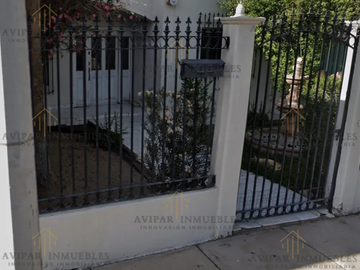 VENTA DE CASA EN COL. VILLAS DEL ROSARIO, MEXICALI B.C. JTC147