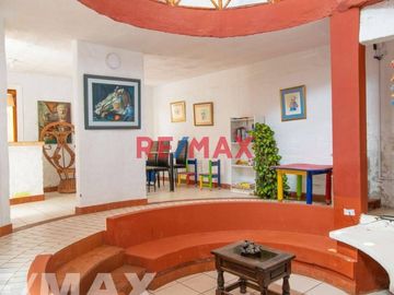 Vendo Casa De Playa Frente A Parque En San Bartolo De 140M2