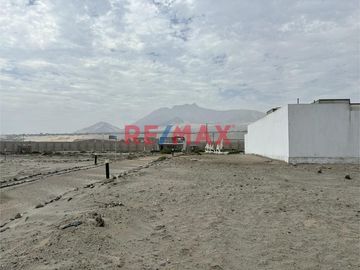 Vendo Hermoso Terreno De Playa En Esquina En Condominio - Salaverry 200M2 + 2 Estacionamientos - $65000