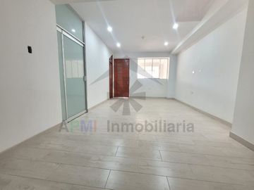 VENTA DE DEPARTAMENTO EN PRIMER PISO Y FRENTE A PARQUE CERCA DE LA UNIVERSIDAD SIPAN