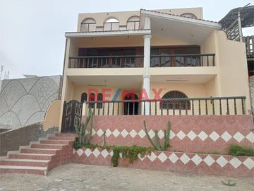 Hermosa Casa En Venta 602.30 M2 En Las Lomas De Huanchaco 320,000 Dolares