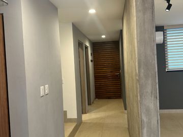 CASA EN VENTA CON ROOF GARDEN EN EL CONDADO CORREGIDORA  VC197
