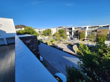 CASA EN VENTA CON ROOF GARDEN EN EL CONDADO CORREGIDORA  VC197