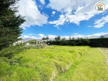 SOLÍS VENDE TERRENO EN COND. EL SAUSALITO, BAÑOS DEL INCA, CAJAMARCA. (PRECIO EN DÓLARES) (305)