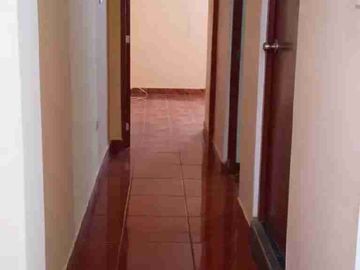 Vendo Departamento en 2do.Piso en Benjamin Doig Lossio - La Perla Ref. Cuadra 9 Av. Venezuela Grifo Pecsa