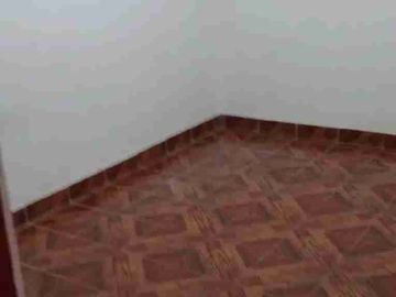 Vendo Departamento en 2do.Piso en Benjamin Doig Lossio - La Perla Ref. Cuadra 9 Av. Venezuela Grifo Pecsa