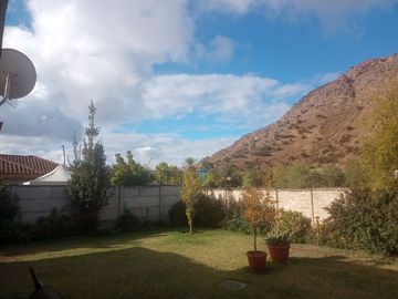 Se vende casa en Interior Condominio