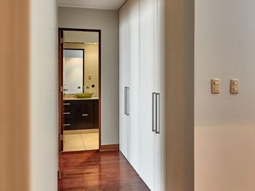 Venta de departamento, vive en  Monte Umbroso, Chacarilla, Surco