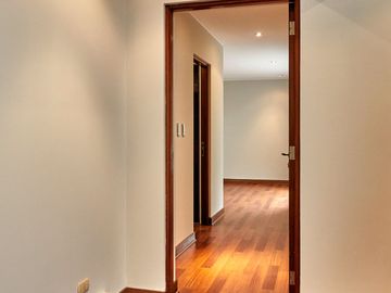 Venta de departamento, vive en  Monte Umbroso, Chacarilla, Surco