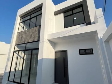 Casa de Lujo Nueva