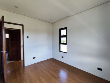 For Sale-11M-2 Storey Single Detached w/4 Bedrooms & Balcony, Location Brgy Mabini, Lipa Batangas