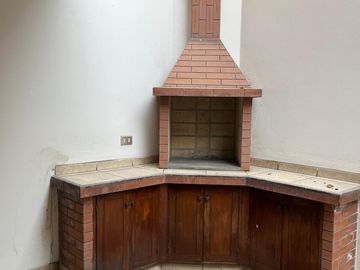 VENDO DEPARTAMENTO TIPO CASA EN 1er. Piso Surco
