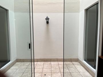 VENDO DEPARTAMENTO TIPO CASA EN 1er. Piso Surco