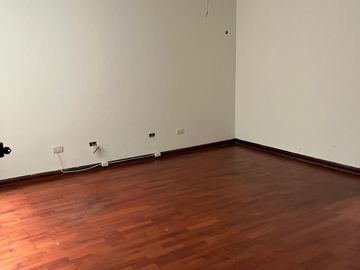 VENDO DEPARTAMENTO TIPO CASA EN 1er. Piso Surco