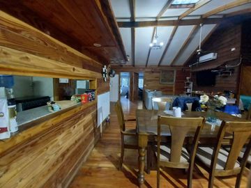 Encantadora Parcela con Casa Principal y 2 Cabañas, ubicadas en Sector
