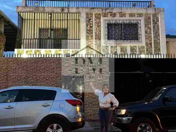 Casa en Venta – Barrio del Centenario, Sector Sur Guayaquil- Ecuador