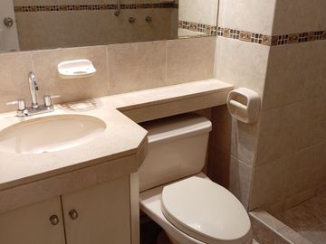 ¡Amplio Depa en Venta! 1er. Piso - Urb. Monterrico Norte San Borja