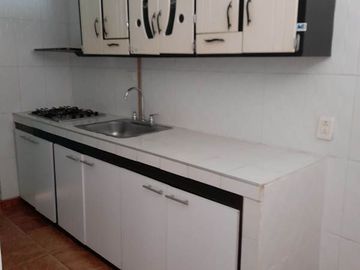 SE VENDE COMODA CASA, BARRIO SANTA ISABEL DOSQUEBRADAS