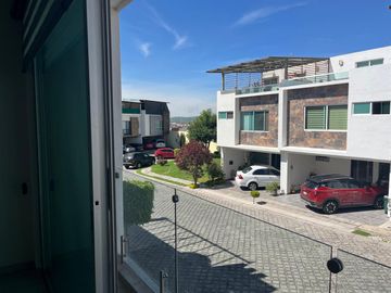 Casa en venta en fraccionamiento los heroes Puebla