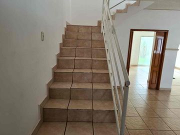 CASA EN VENTA EN EL CORTIJO 1