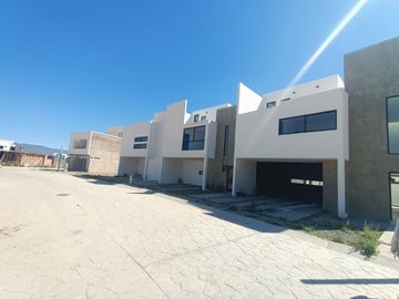CASA EN VENTA PRIVADA MIGUEL ANGEL