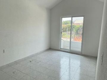 Se renta departamento en Colonia Tulipanes, Cuernavaca