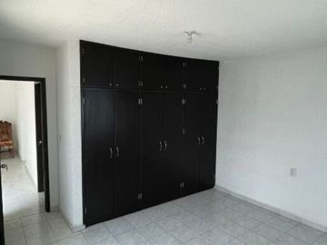 Se renta departamento en Colonia Tulipanes, Cuernavaca